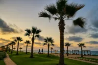 Beachfront Chalet in Porto Said with Pool & GA