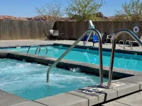 Quiet & Spacious Rim Village Townhome, Views, 2 King Beds, Community Pool/Spa