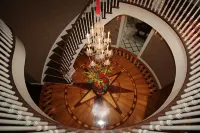 Kingsbay Mansion & Vacation Houses - Homestays