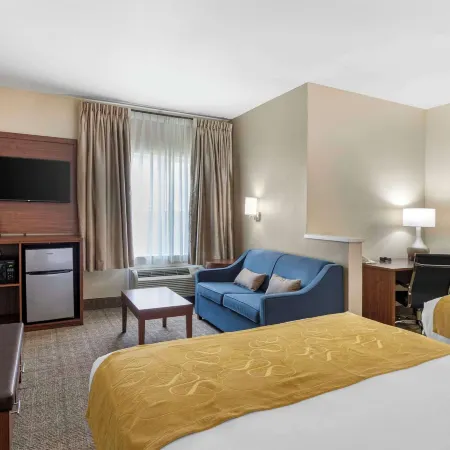 Comfort Suites