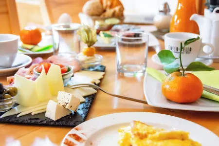 Hotel-Cocco-Bello in der Villa Foret Отели в г. Людвигсбург