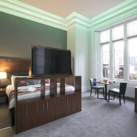 Court Residence Aparthotel