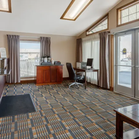 Rodeway Inn & Suites