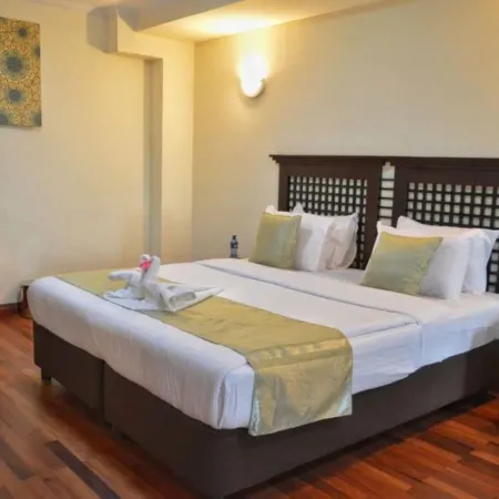 Cranes Suites Hotel