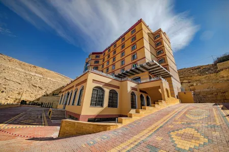 Petra Canyon Hotel Отели в г. Петра
