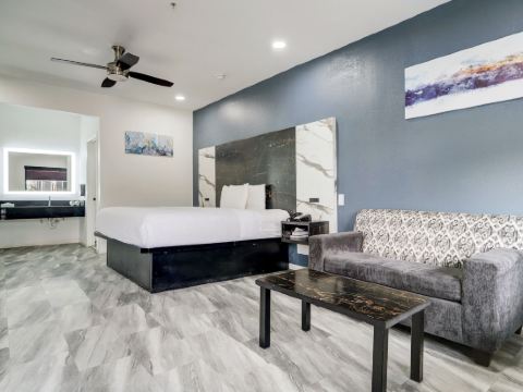 Grand Villa Inn Galleria