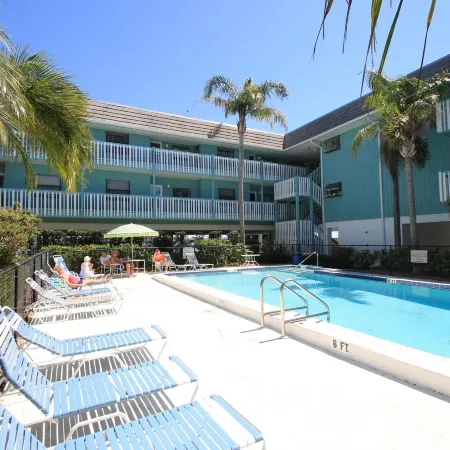 Anna Maria Island Beach Palms 6B