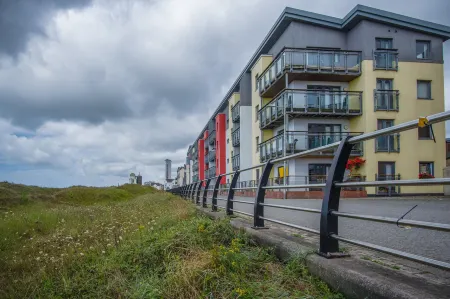 Fisherman's Way - 2 Bed Apt - SA1 Swansea Отели в г. Касл