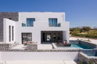 Milestones Naxos - Swimmingpools
