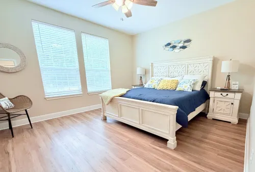 Sunset Escape LBreathtaking Views + Fun Amenities LPet Friendly - New Flooring