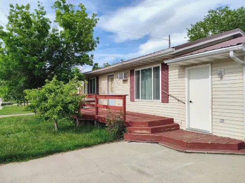 Charming 2-bedroom house in lovely Wall with WiFi & AC