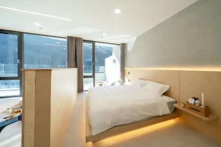 Sanhayeon Pool Villa Отели рядом с достопримечательностью «Hongcheon Saengmyeong Geongang Gwahakgwan»