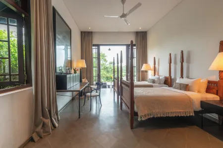 Lakeside Villa Lily Pod in Bolgoda near Colombo