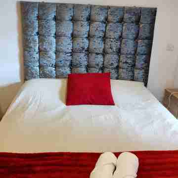 Meridian Bay Apartment Rooms