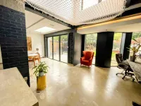 7 Bed House - Sleeps 26 - Parking - Wifi - Garden