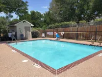 Highland Inn - piscina