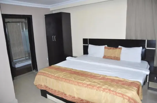 Beni Apartment and Suites