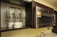 Home2 Suites by Hilton Erie - breakfast