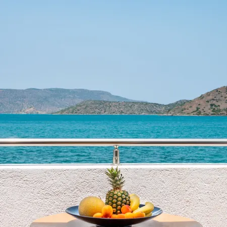 Elounda Alikes Suites & Studios