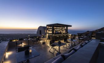 Nimbus Santorini