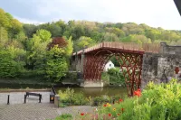 Bridgeside Rooms Hotels in Coalbrookdale