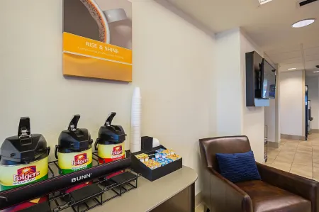 Motel 6 Grand Island, NE