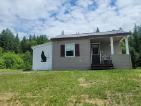 Ladd Pond Cabins and Campground Hotels in Coos County