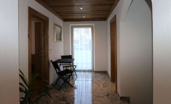 High Quality Holiday Apartment in Oberkrimml Near Waterfalls