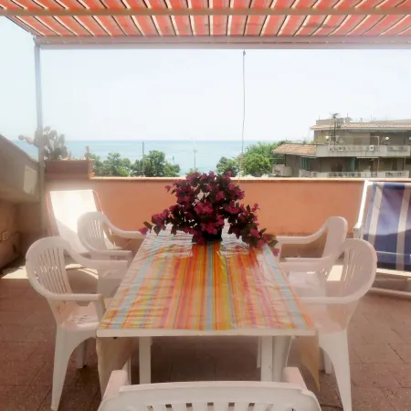 Two Rooms 30 Meters from the Sea Near Etna and Taormina and Catania