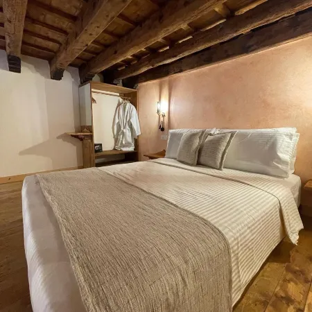 Midgard Suites (Medieval Town)