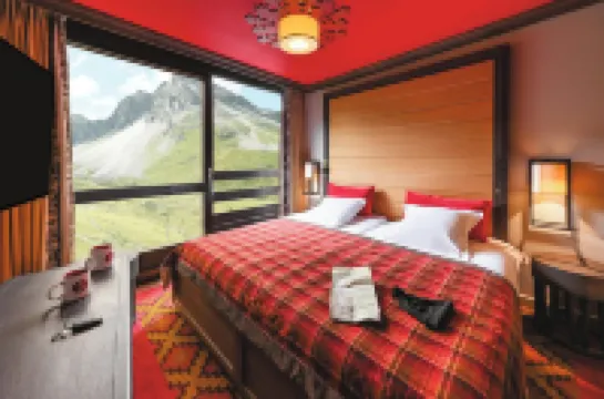 คลับเบลัมบรา ทิกเนส - วัล คลาเร็ต