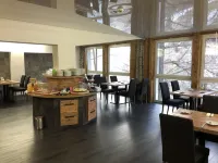 Amber Ski-in/Out Hotel & Spa - Aamiainen
