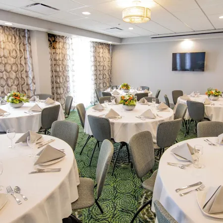 Holiday Inn KNOXVILLE N - MERCHANT DRIVE by IHG