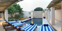 Scallop Lodge - Pools