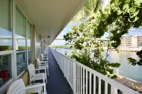 Gilbert's Resort & Marina - Meerblick