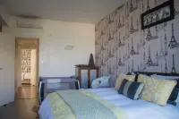 Azuri Apartment with Beach, Pools, Gym, Restaurants, Spa, Boats, Kids Corner