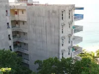 Hipstrip Beach Studio - Airport Shuttle