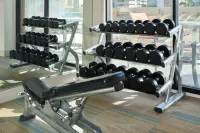 Holiday Inn Express WAIKIKI by IHG - Gym