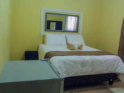 BJ&T Vacation Homes Hotel a Chobe