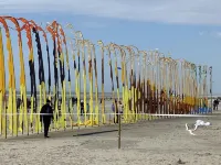 Sunny 2nd-floor apartment facing the sea. Wifi