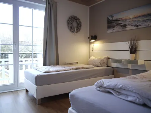Gemütliches Kinderfreundliches Ferienhaus mit Sauna und Kamin an der Ostsee - badewanne