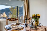 Scenic Deck and Luxurious Hot Tub - Charming Mountain Retreat Hotels in Frisco