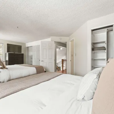 Cozy 3BR Family Home with Patio & BBQ grill, Close to Casinos and Shops Hotels near Cabela's