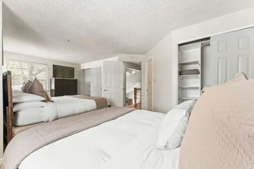 Cozy 3BR Family Home with Patio & BBQ grill, Close to Casinos and Shops