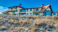 Spectacular Ocean Views and Beach Gear Rentals - Charming Oasis