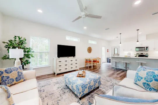 Looney Dunes Dream House - Unit 301