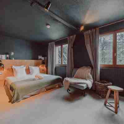 Alpeen Hotel Rooms