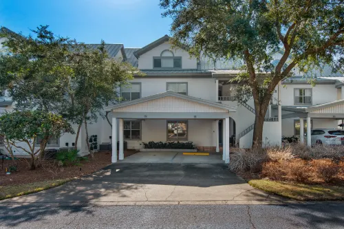 Gorgeous Community Pool and Tennis Courts - Exquisite Beach Villa Retreat