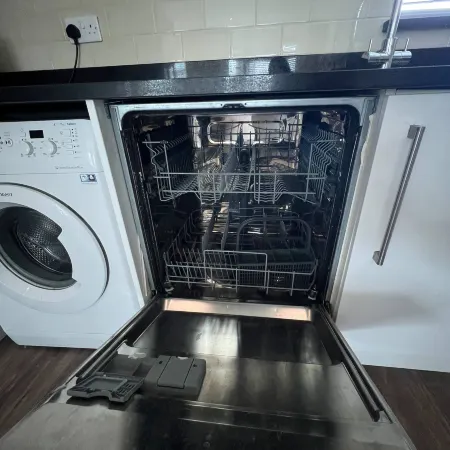 Relax & Recharge Two Bed Apartment - Family Friendly