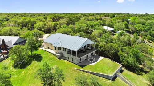 Paradise by the lake - Lonestar Lakehouse